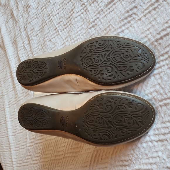 Pink flats - Picture 3 of 3